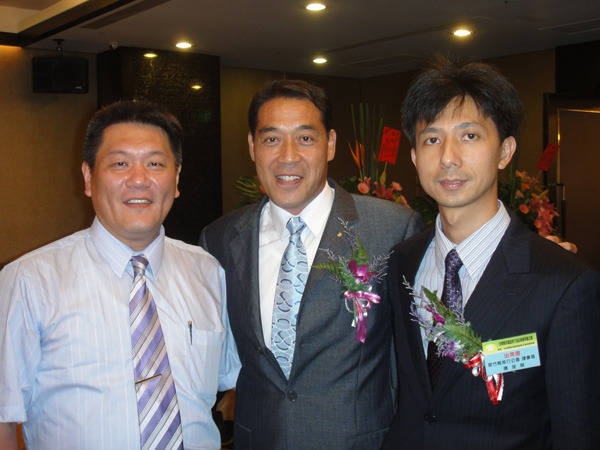 參加台南縣不動產仲介公會理事長暨理監事交接